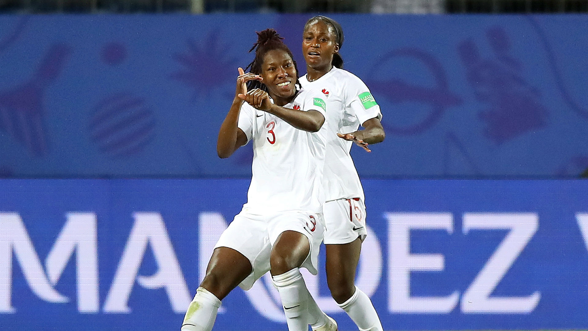 加拿大女足战胜喀麦隆，晋级十六强赛的简单介绍